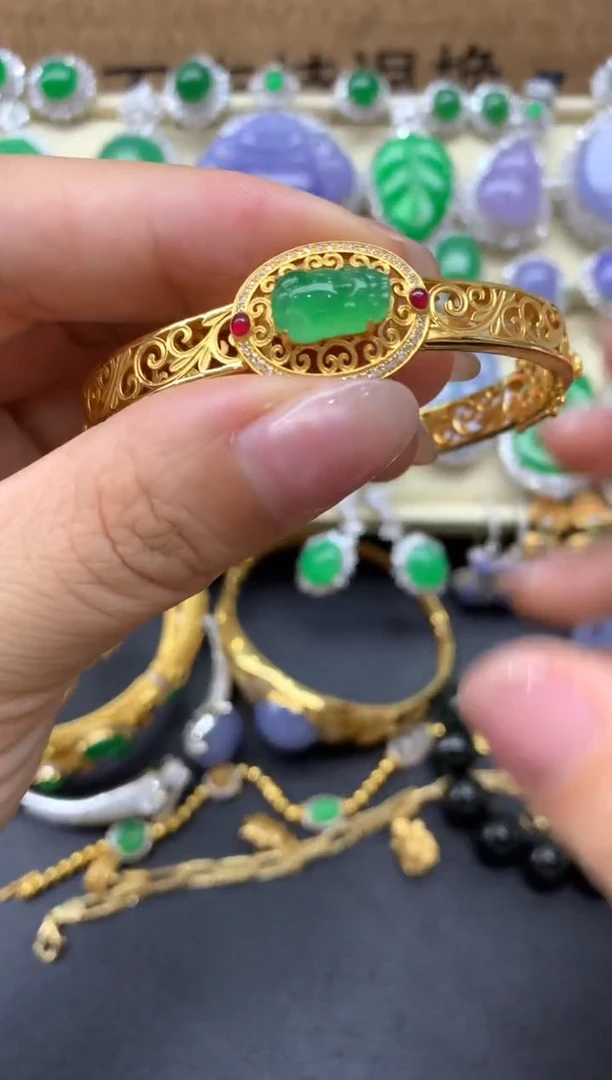 【闪购商品】翡翠手镯18K金镶嵌145-中国好珍宝