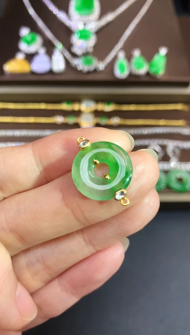 吊坠(不含链)18K金镶嵌翡翠217|