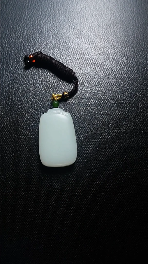 颈饰未镶嵌和田玉无事牌