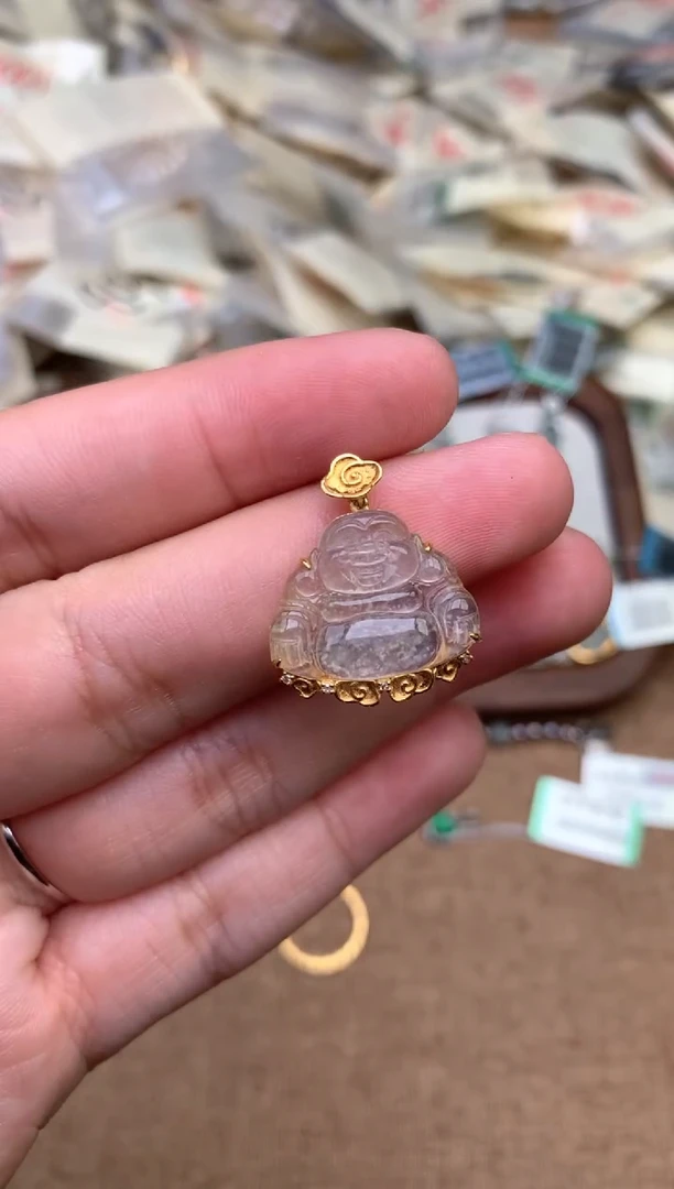 18K金镶嵌挂件翡翠一