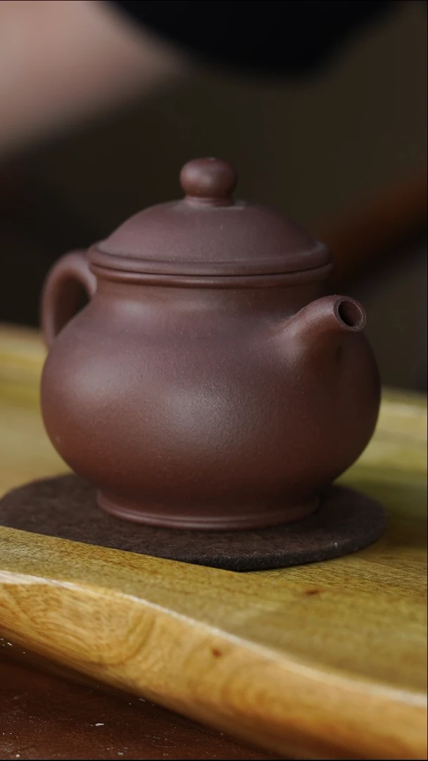 工堂直营精工半手紫砂壶