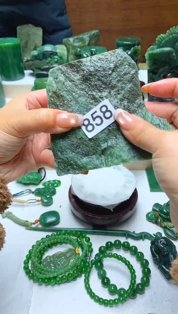 未镶嵌和田玉珠宝半成品1