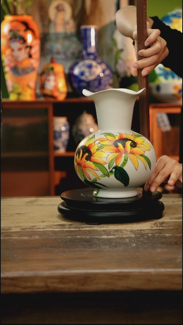 摆件 景德镇纯手工釉下彩精品花瓶