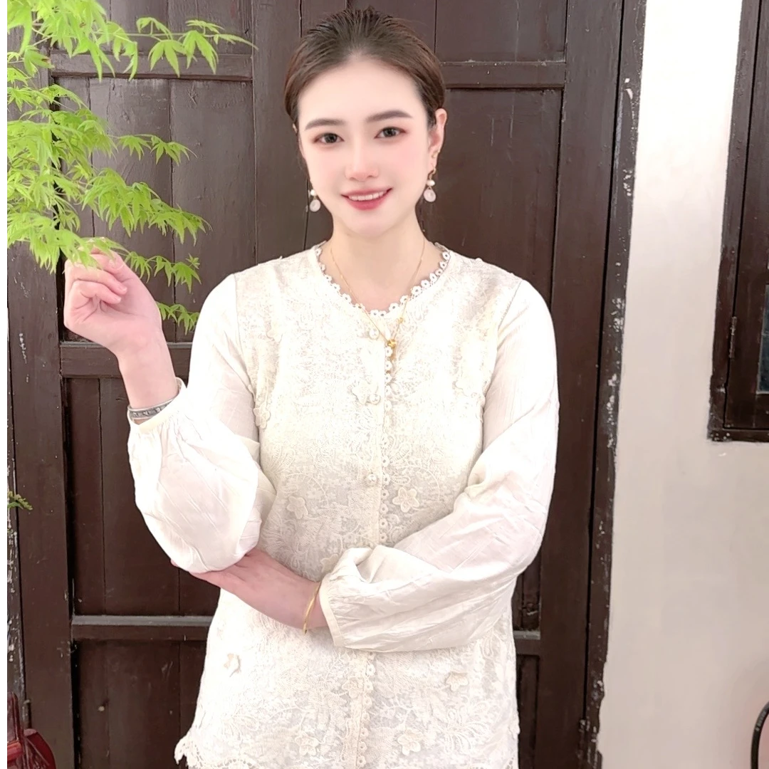 蕾丝长袖打底女小衫