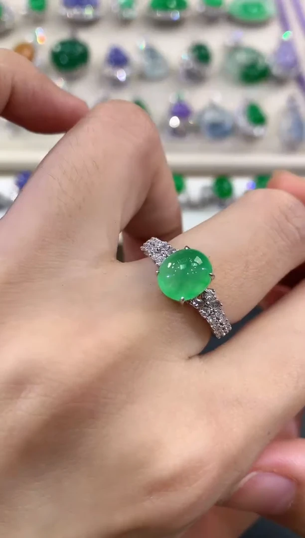 翡翠戒指18K金镶嵌D149春日珠宝