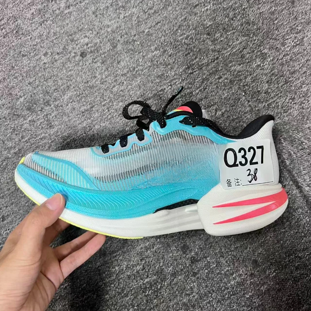 男女户外休闲鞋q327