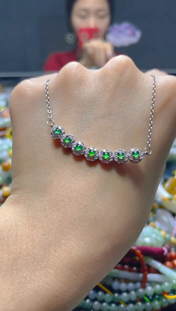 颈饰未镶嵌翡翠/F/翡翠A货，一件也是批发价