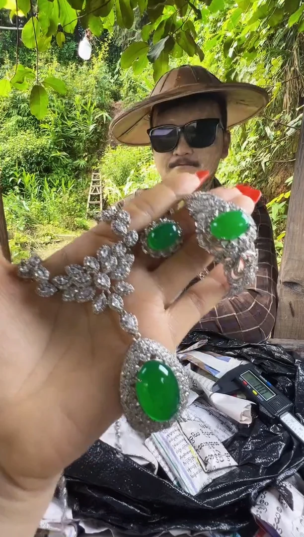 玛瑙/玉髓套装合金天然玉石保真 多样性发一