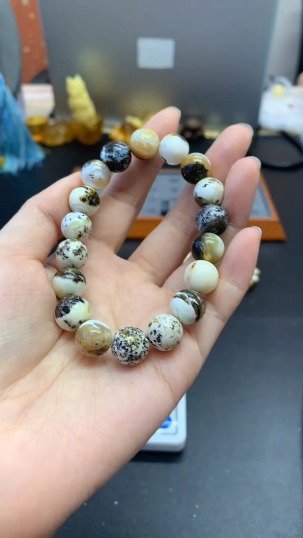 未镶嵌琥珀珠宝奇石2348