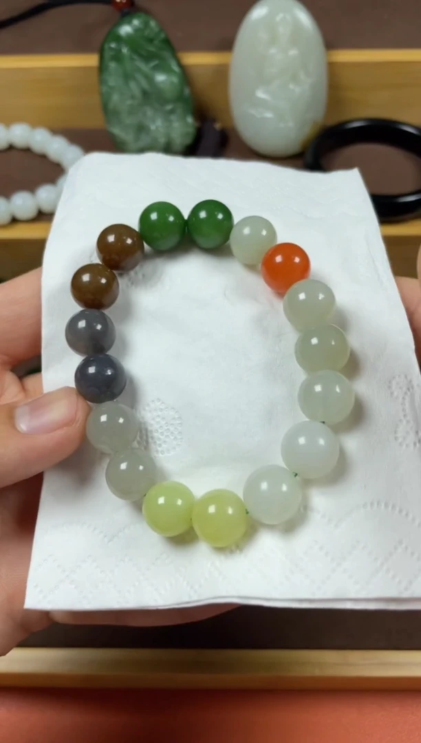 颈饰未镶嵌和田玉5
