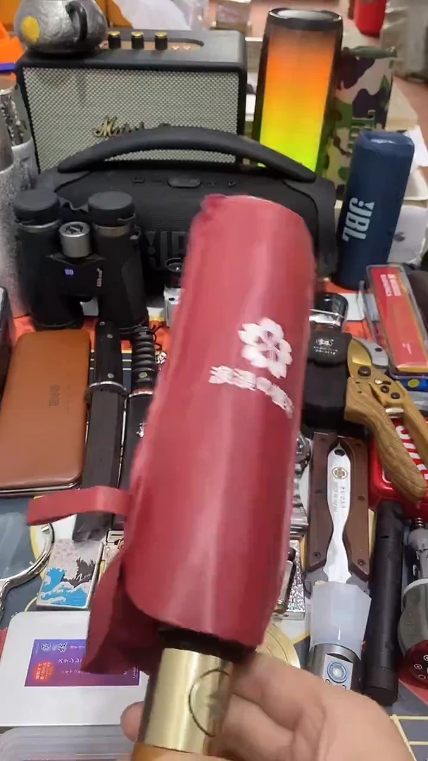 瓷片闪购商品 如图所示