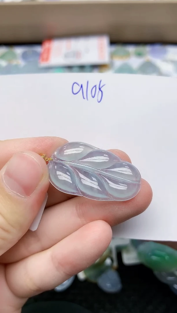 翡翠18K金镶嵌颈饰天然翡翠A货