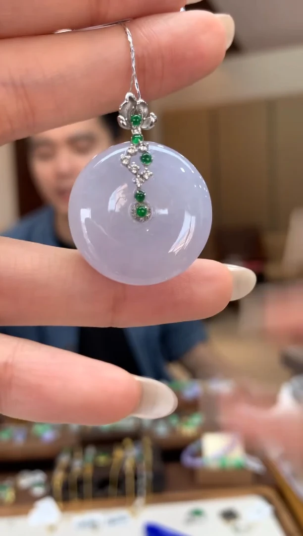 吊坠(不含链)18K金镶嵌翡翠平安扣