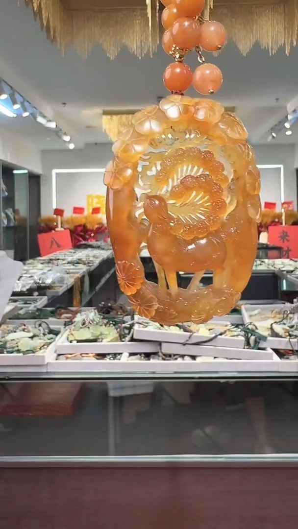 未镶嵌岫玉颈饰娜*一吊坠