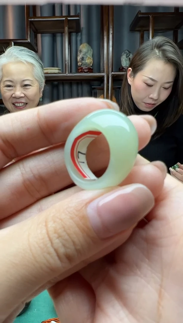 【闪购商品】和田玉颈饰未镶嵌戒圈    内径17