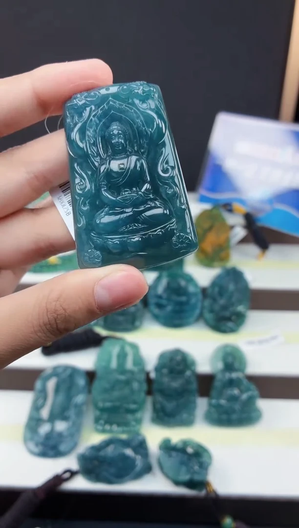 颈饰未镶嵌翡翠DLZ25113098