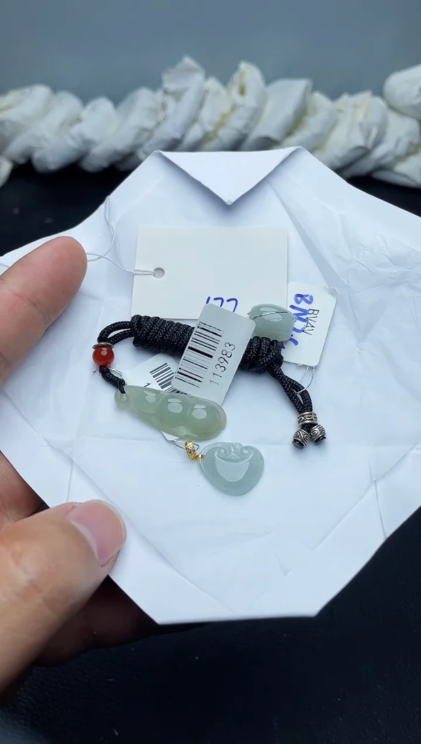 未镶嵌手镯翡翠177