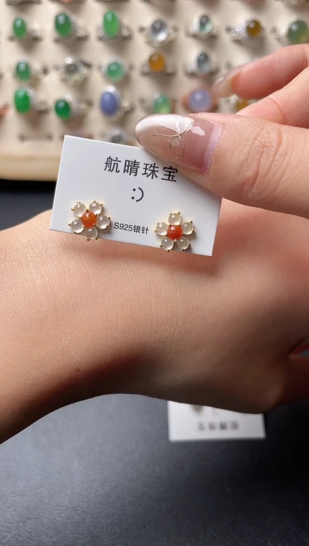 【闪购商品】翡翠戒指银S925镶嵌一物一证一礼盒