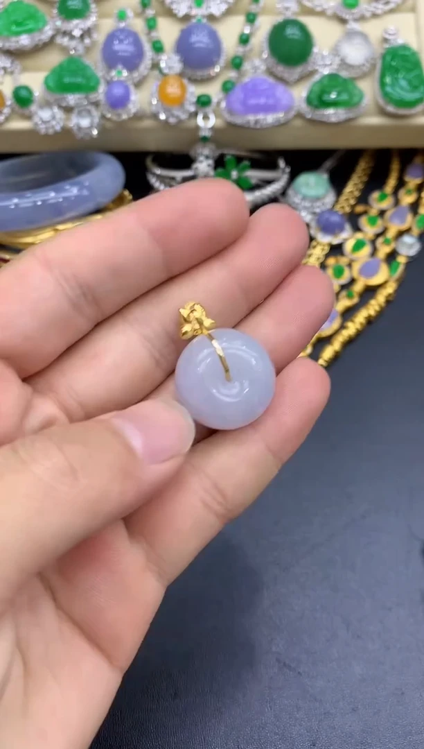 颈饰18K金镶嵌翡翠102-中国好珍宝