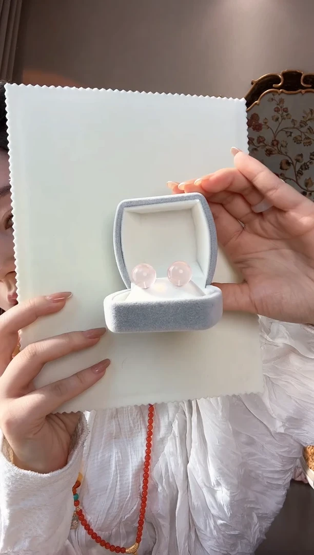 【闪购商品】水晶耳饰18K金镶嵌粉水晶小灯泡耳钉