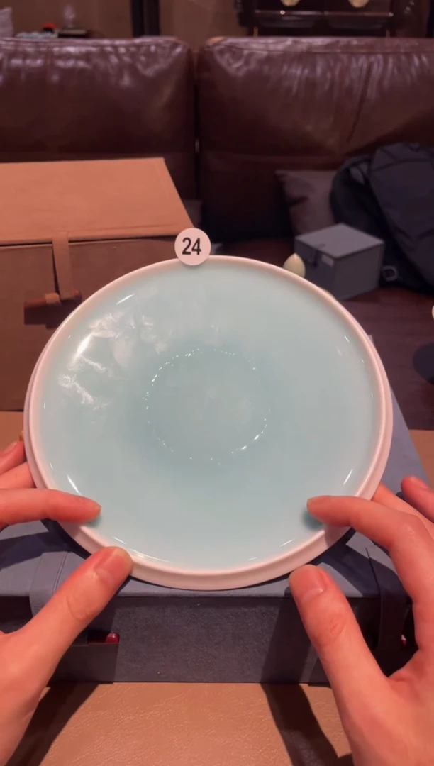 24窑承龙泉青瓷子芦窑壶承-白