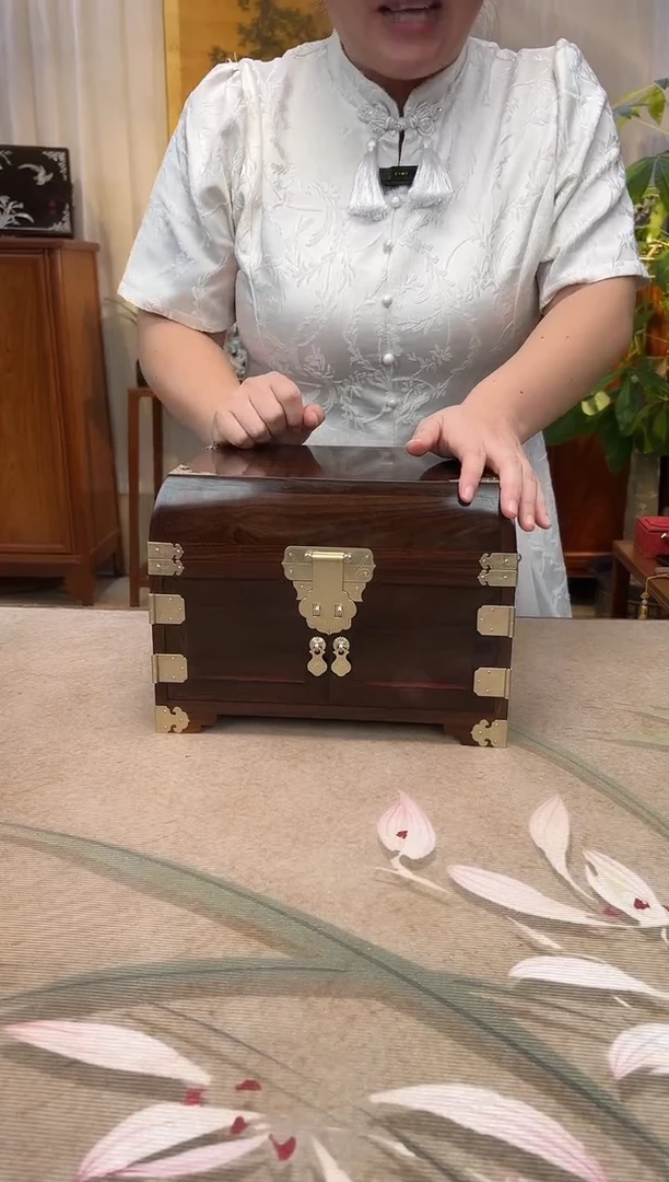 红酸枝木类成套家具大红酸枝 素面嫦娥奔月30×20×23