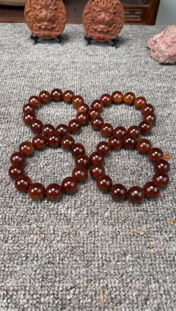 柏木（崖柏）1.8圆珠黑金骨坨坨料 瓷化料