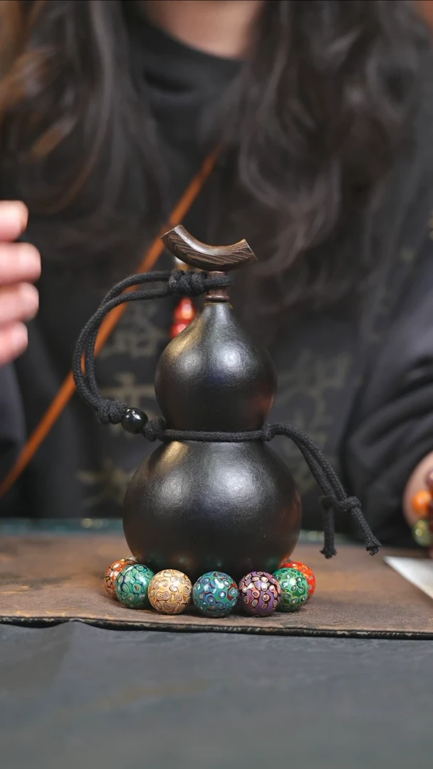 【闪购商品】YT114黑色小容量酒葫芦随缘发
