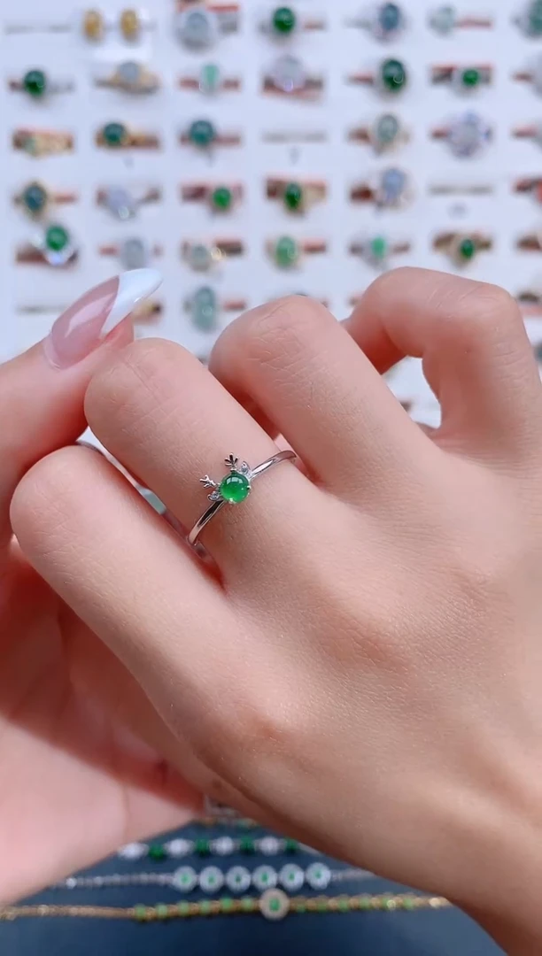 翡翠戒指银S925镶嵌天然翡翠