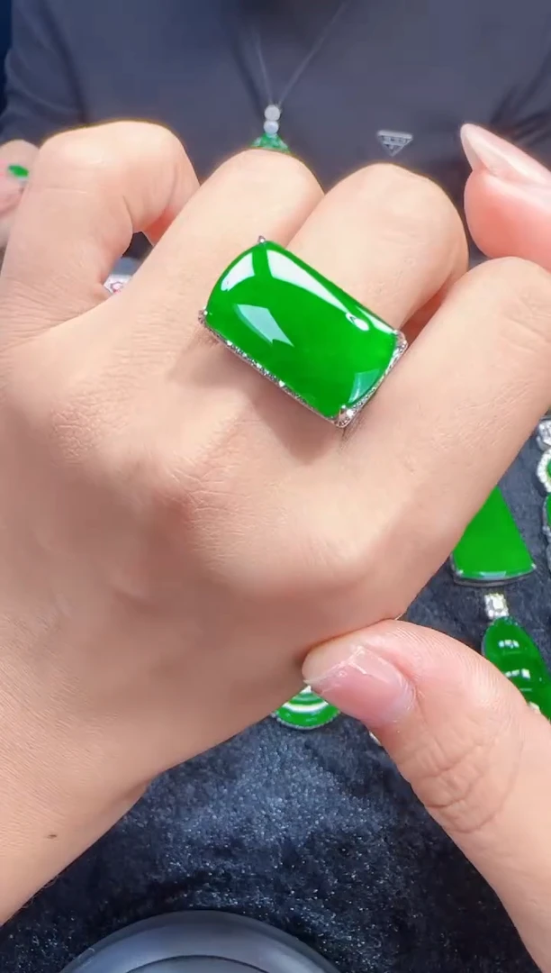 未镶嵌定制翡翠翡翠戒指49