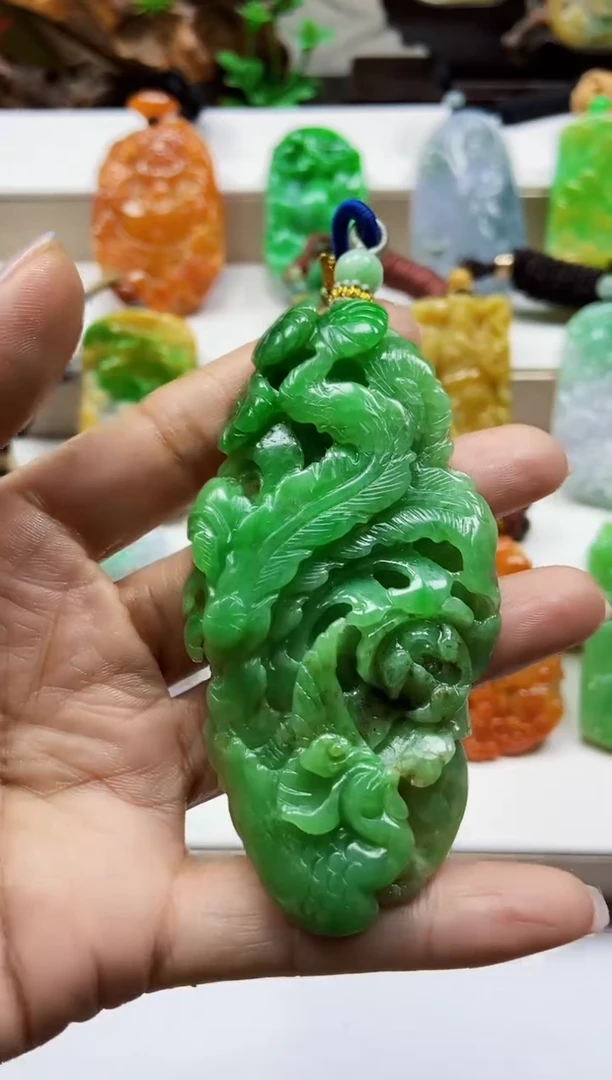 颈饰未镶嵌翡翠翡翠A货