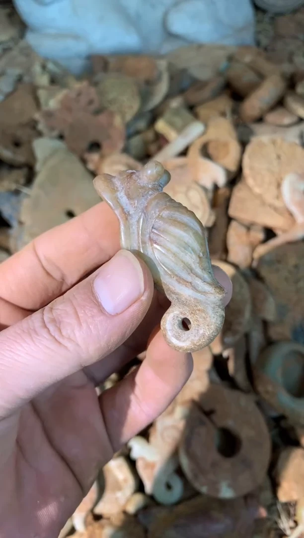 和田玉（糖玉）未镶嵌挂件以直播间实物图片为准