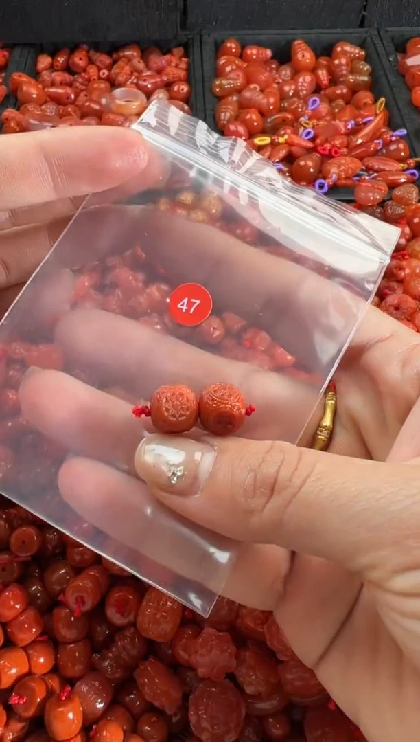 【闪购商品】南红玛瑙颈饰未镶嵌1