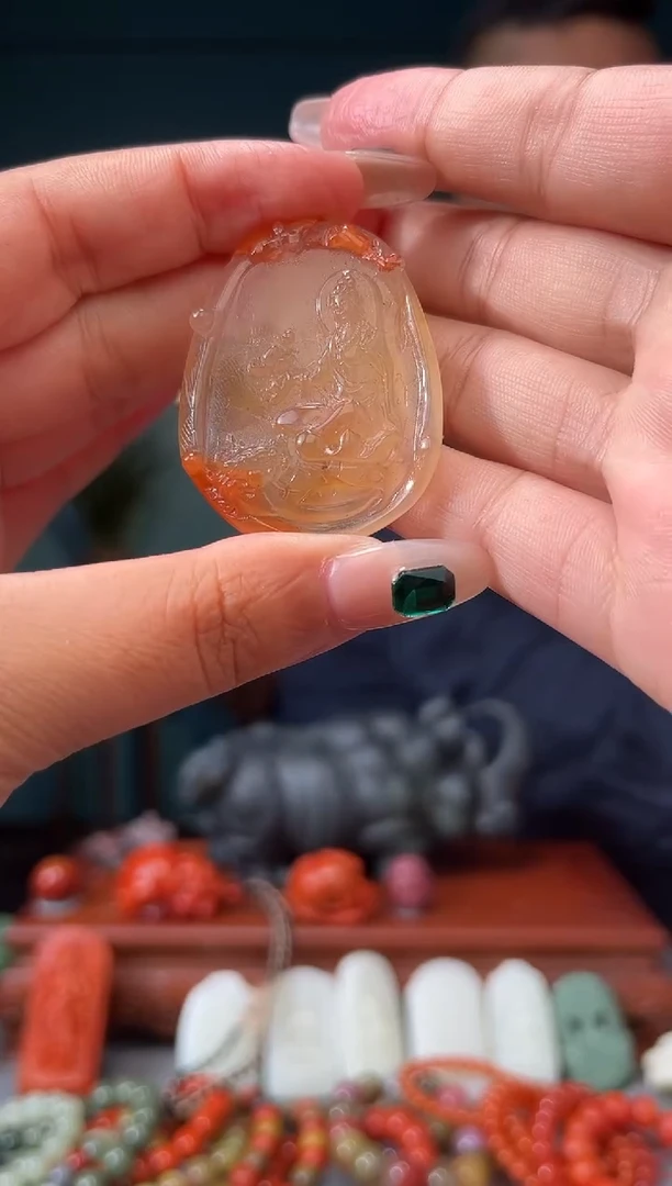 南红玛瑙未镶嵌颈饰吊坠