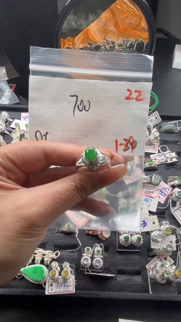 【闪购商品】翡翠戒指未镶嵌天然缅甸A货翡翠戒指