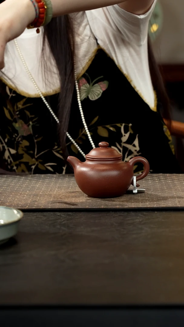 茶壶紫砂大亨莲子老紫泥底槽青200cc