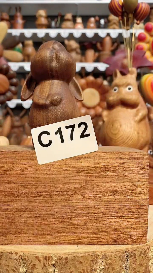 【闪购商品】木木雕摆件可爱卡通