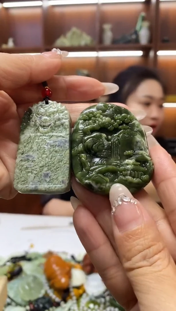 未镶嵌岫玉挂件