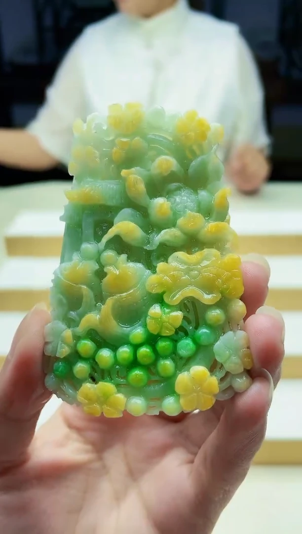 未镶嵌定制翡翠毛货09230185