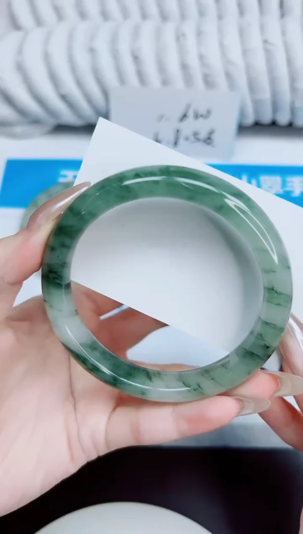 未镶嵌手镯石英质玉139/65