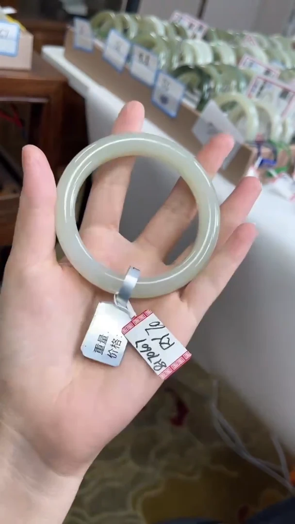 未镶嵌手镯和田玉58