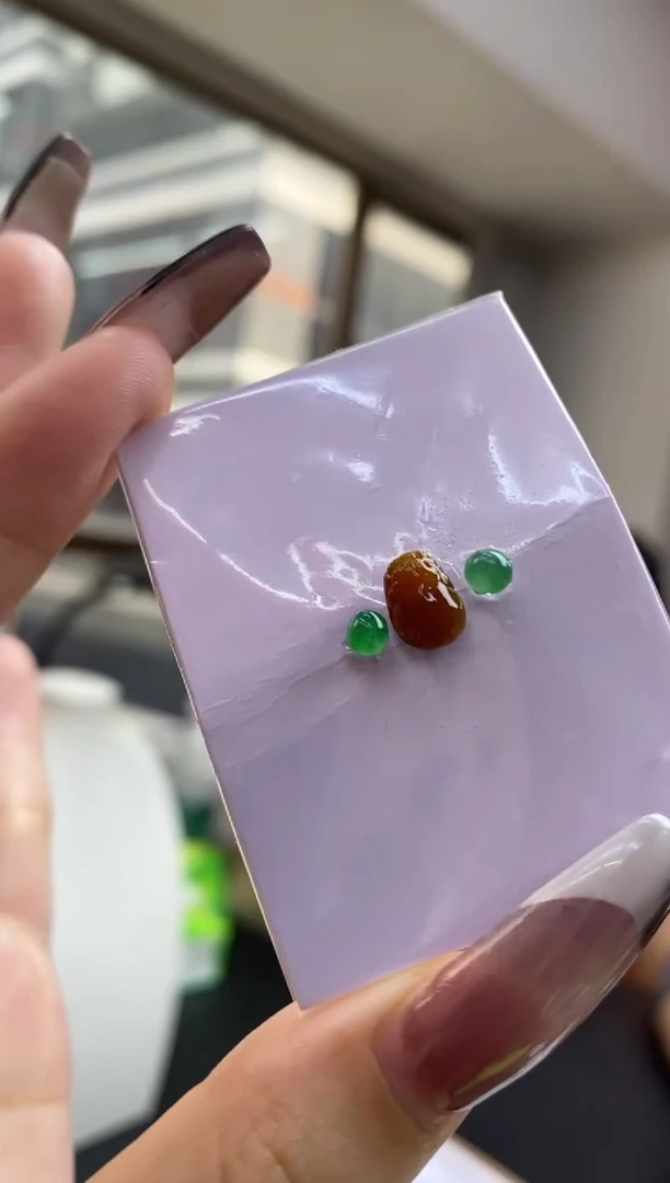 定制翡翠未镶嵌翡翠毛货~