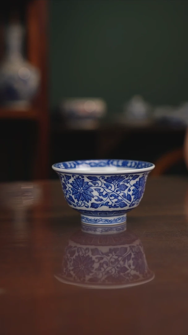 晓月柴窑 缠枝压手杯