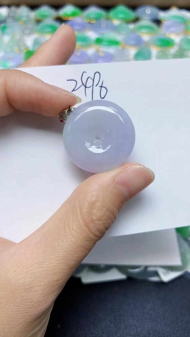 翡翠未镶嵌颈饰 天然缅甸翡翠A货