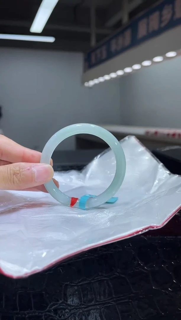 未镶嵌手镯翡翠8