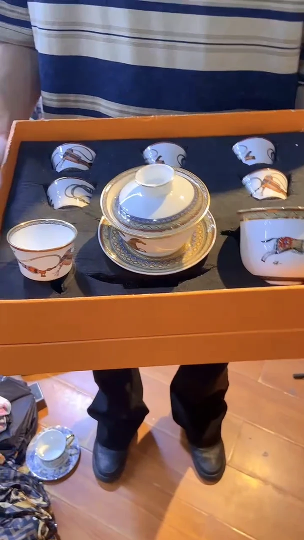 杯鸿辉家品牌瓷器，京东包邮！