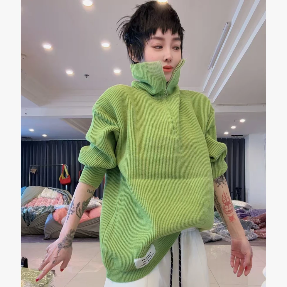 时尚款欧姐家绿色半拉链贴标毛衣