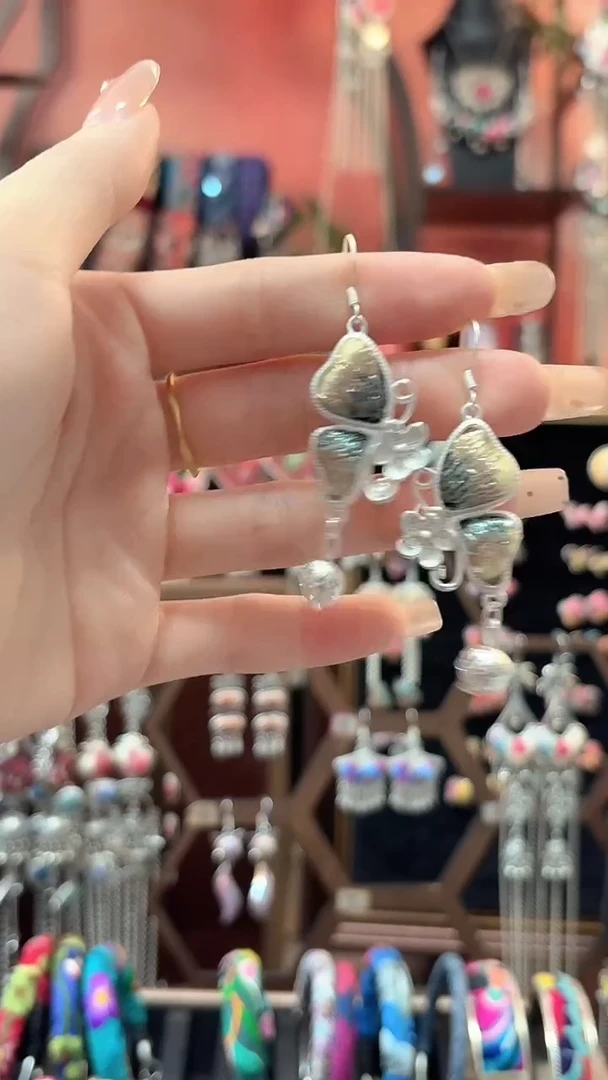 织绣 云织谣民族风精美饰品   19