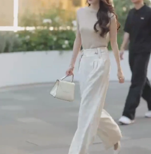 2025夏季时尚潮流百搭精品女装初12ooo