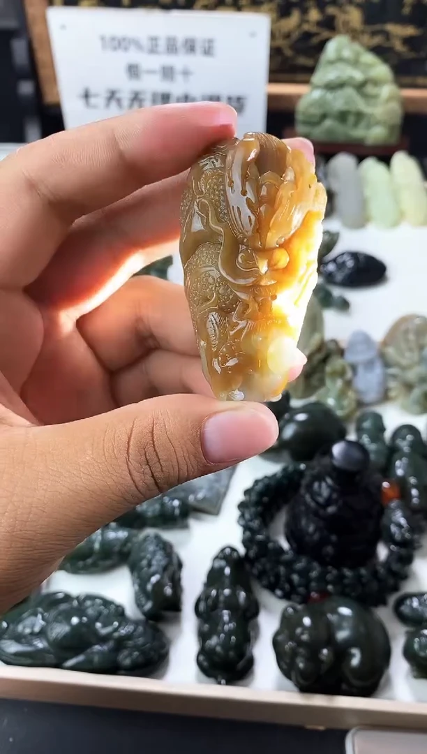颈饰未镶嵌和田玉1